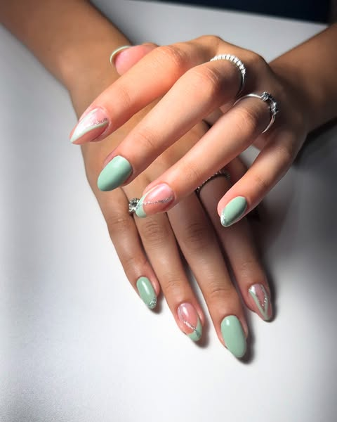 Trabalho de nail design feito no salão
